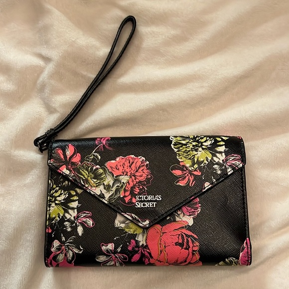 VS Wristlet wallet - Picture 1 of 7